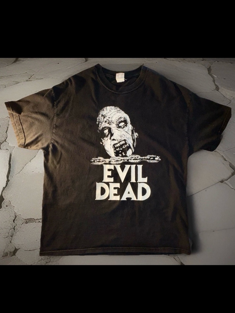 Evil Dead Vintage Faded Black Charcoal Distressed Graphic Tee XL Horror Movie T